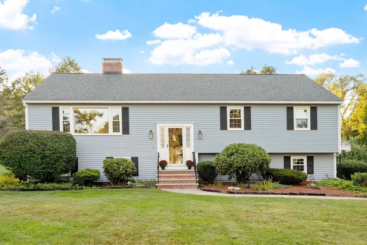 2 Dorset Circle, Andover, MA 01810 - #1
