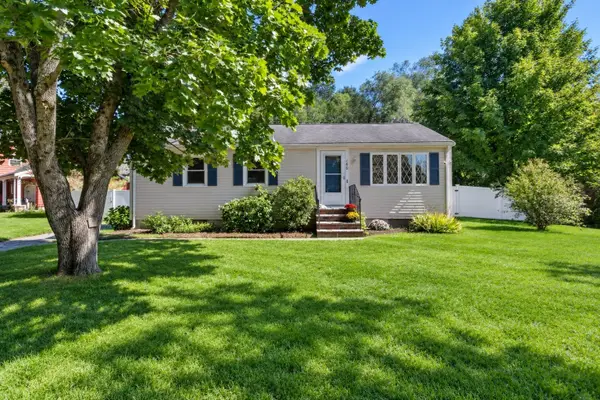 160 Farm St, Millis, MA 02054