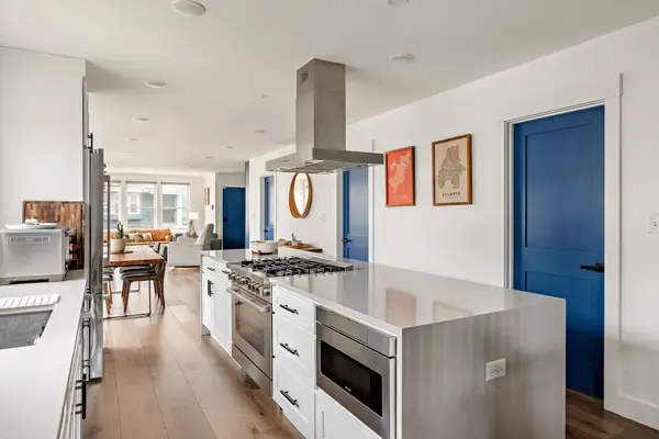 62 Governor Winthrop Road #1, Somerville, MA 02145