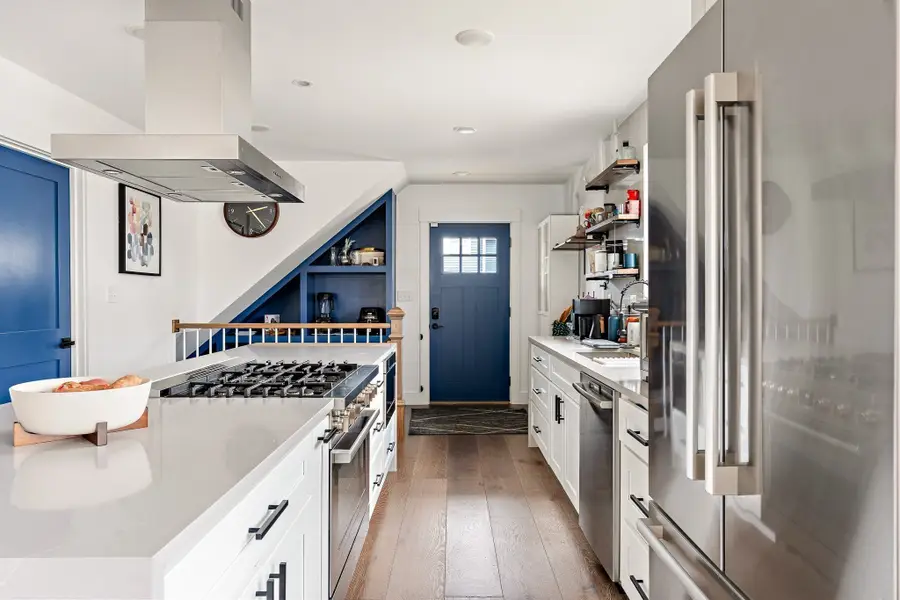62 Governor Winthrop Road #1, Somerville, MA 02145 - #2