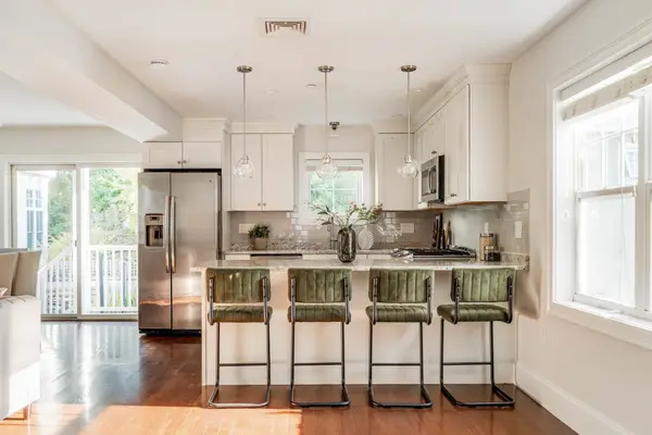 115 Harvey Street #1, Cambridge, MA 02140