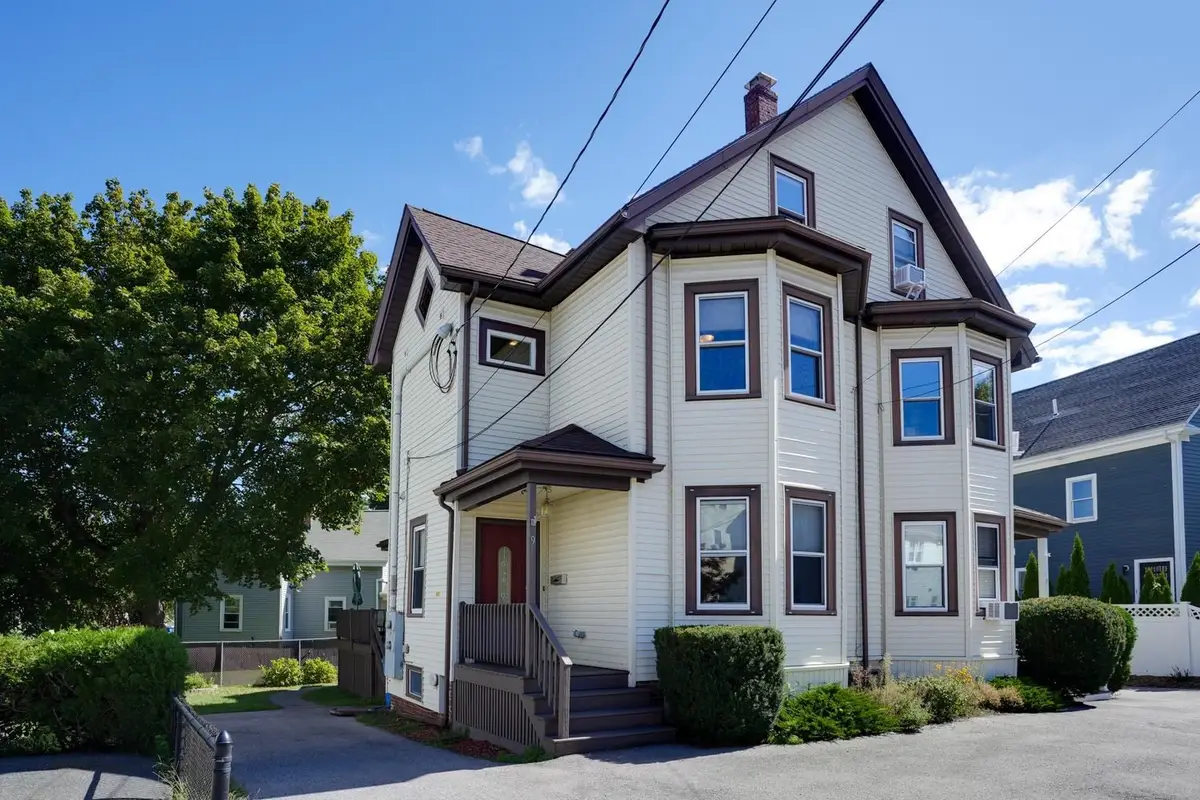 9 Ash St #1, Belmont, MA 02478 - #1