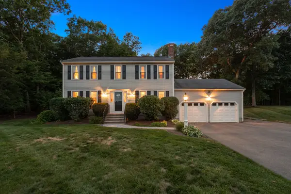 3 Crockett Cir, Hopedale, MA 01747