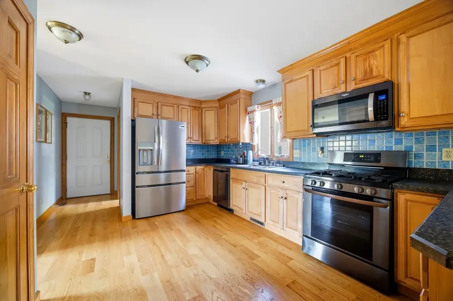 245 North St, Agawam Town, MA 01030 - #2