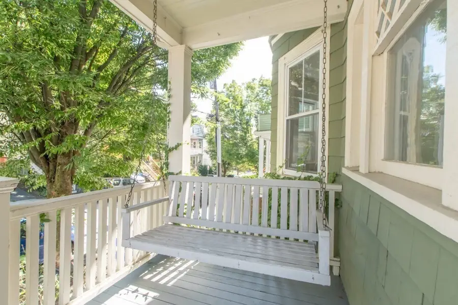 88 Bartlett St #1, Somerville, MA 02145 - #3