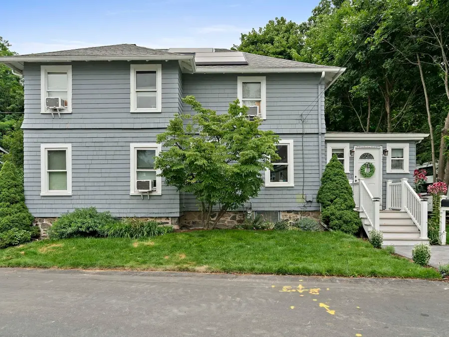 41 Chapel St, Canton, MA 02021 - #2