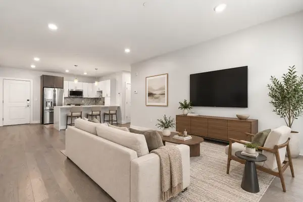 2 Cliveden Street #201E, Quincy, MA 02169