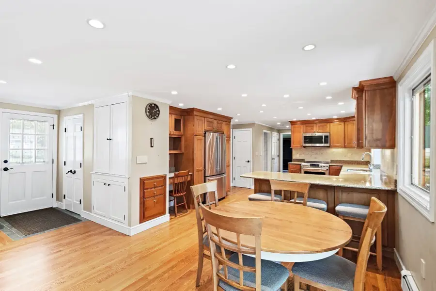 215 Oak Hill Circle, Concord, MA 01742 - #2