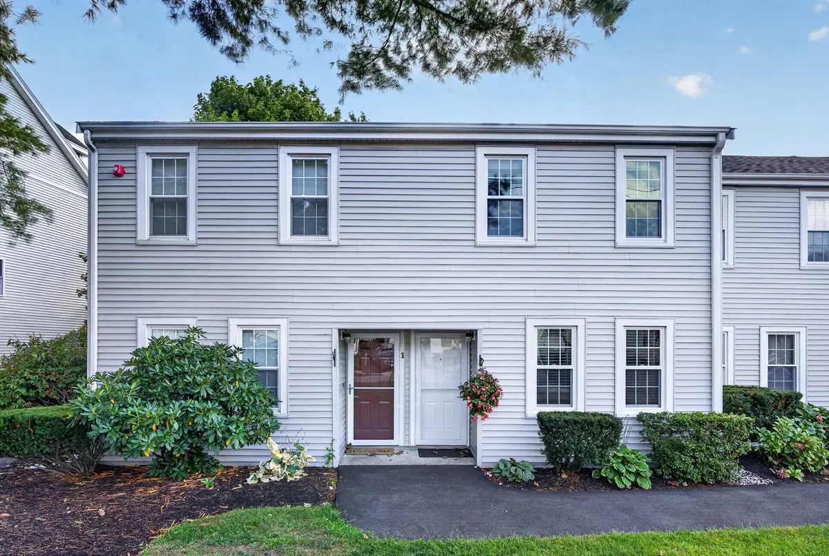 52 Warren St #2, Peabody, MA 01960 - #1