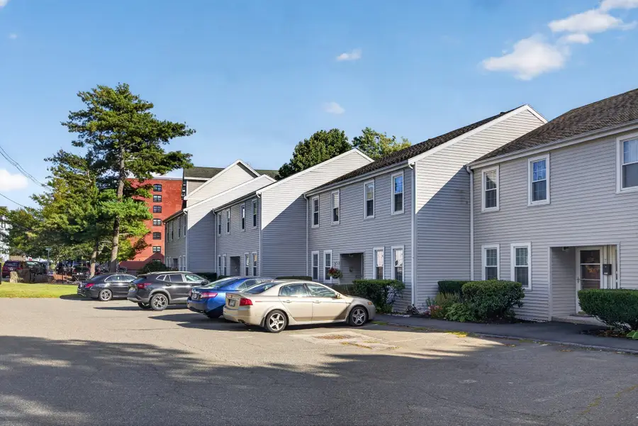 52 Warren St #2, Peabody, MA 01960 - #2