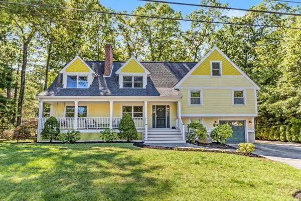 30 Sarah St, Burlington, MA 01803