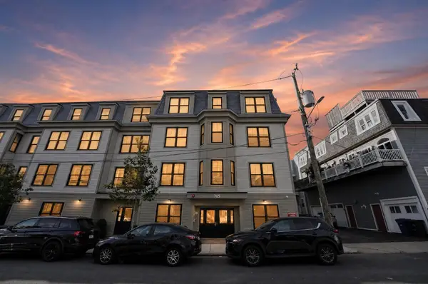 765 E 3rd St #406, Boston, MA 02127