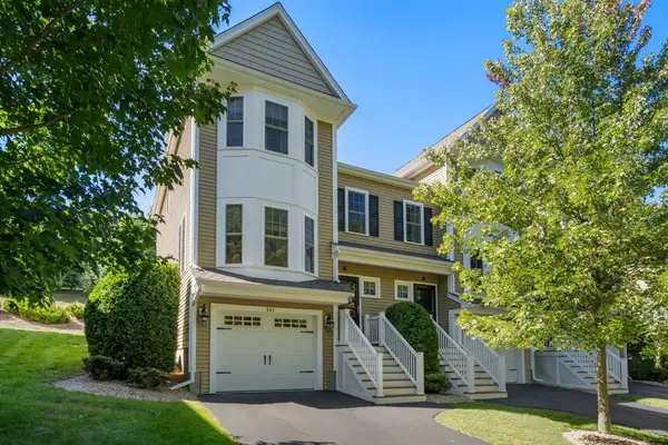 303 Crystal Way #303, Bellingham, MA 02019