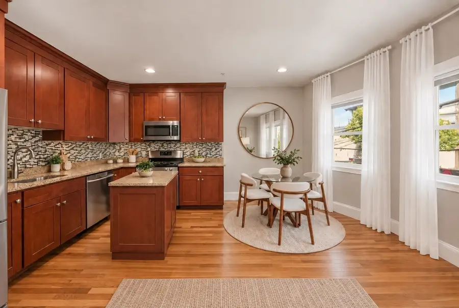 106 Walnut St #4, Somerville, MA 02145 - #3