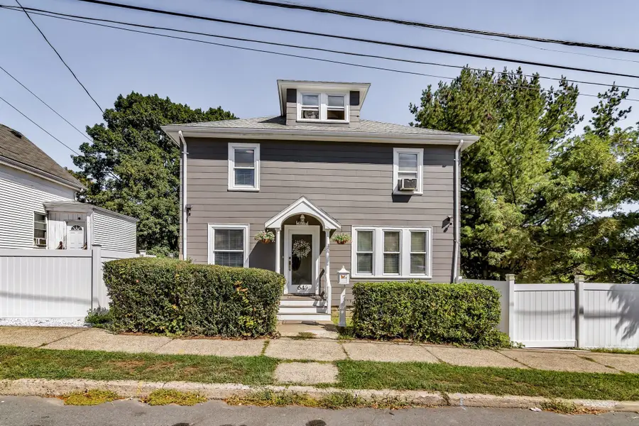 64 Webster St, Lynn, MA 01902 - #2