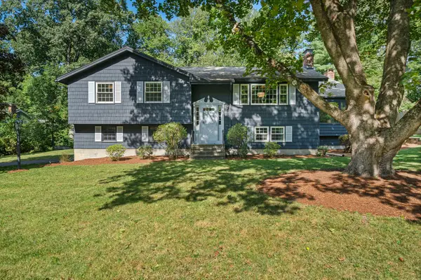 5 Cowdrey Ln, Acton, MA 01720