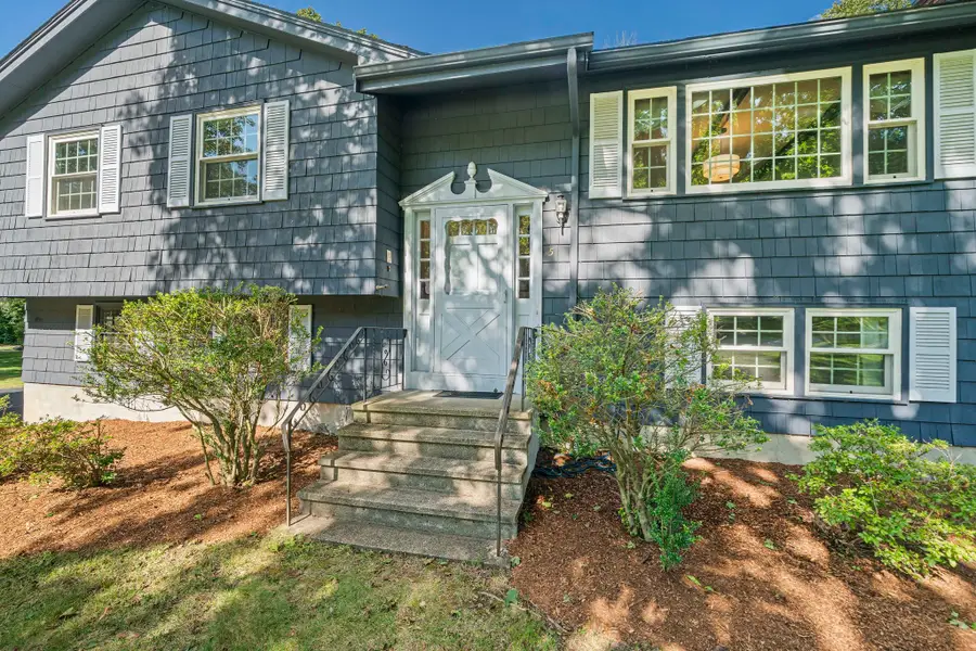 5 Cowdrey Ln, Acton, MA 01720 - #2