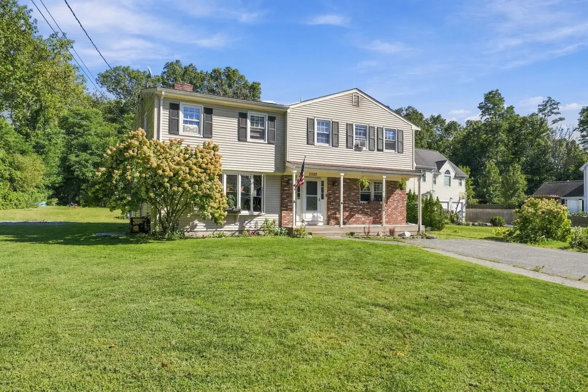 3320 County St, Somerset, MA 02726 - #1