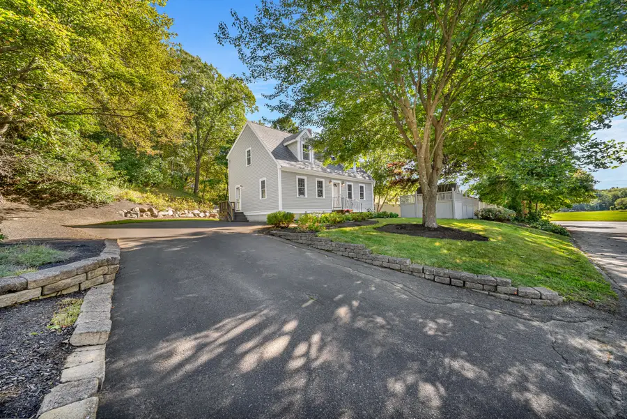 2 Hunter Dr, Newburyport, MA 01950 - #3