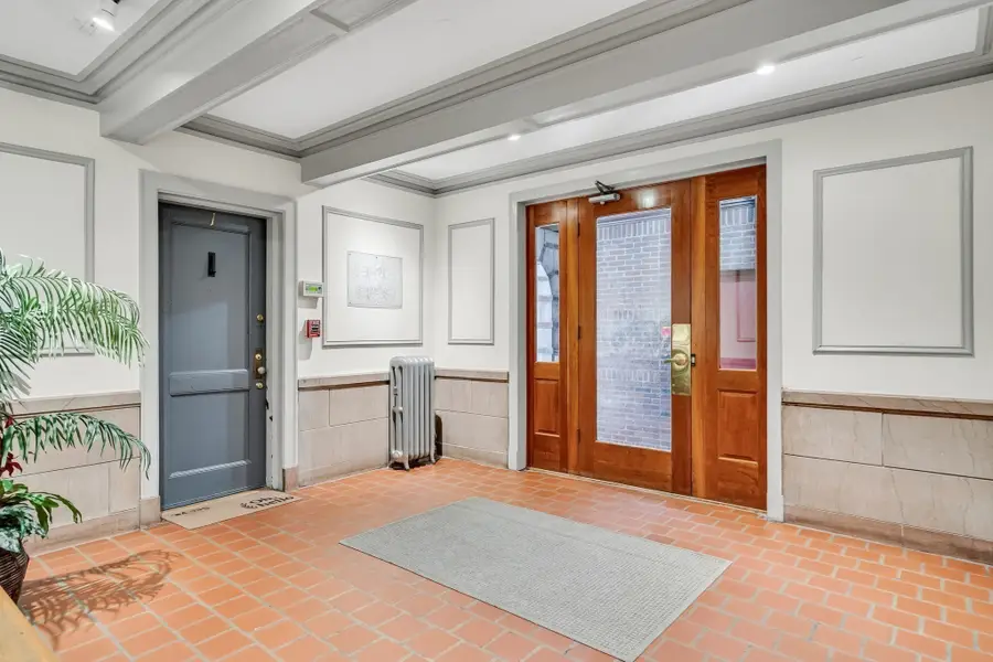 43 Linnaean #24, Cambridge, MA 02138 - #2