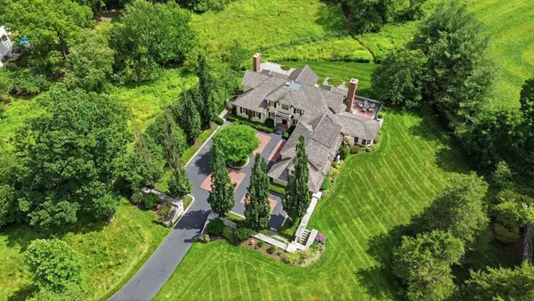 55 Estabrook Road, Concord, MA 01742
