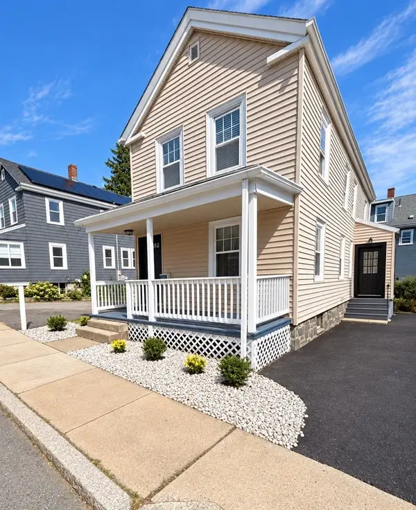 16 Patterson St, Boston, MA 02124