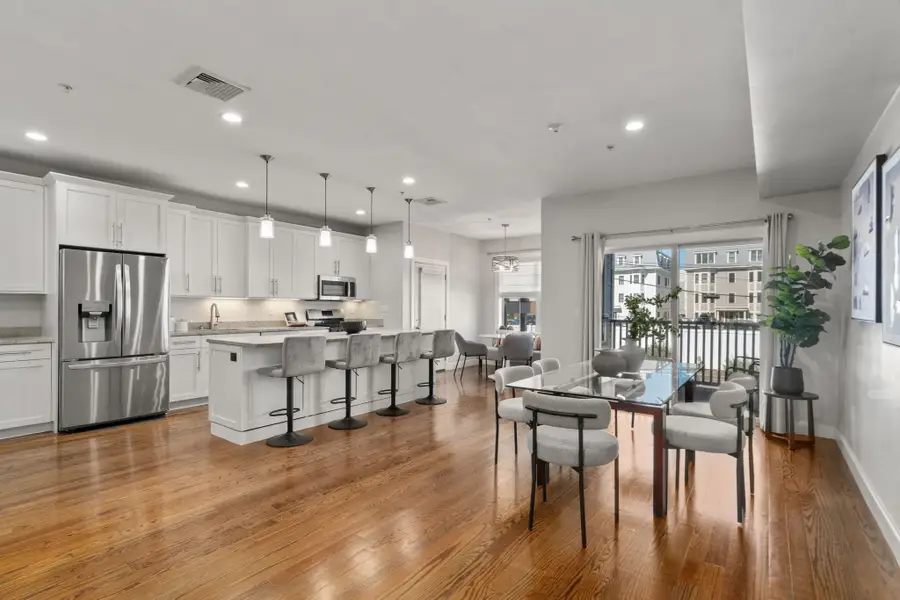 772 East 3rd #2, Boston, MA 02127 - #2