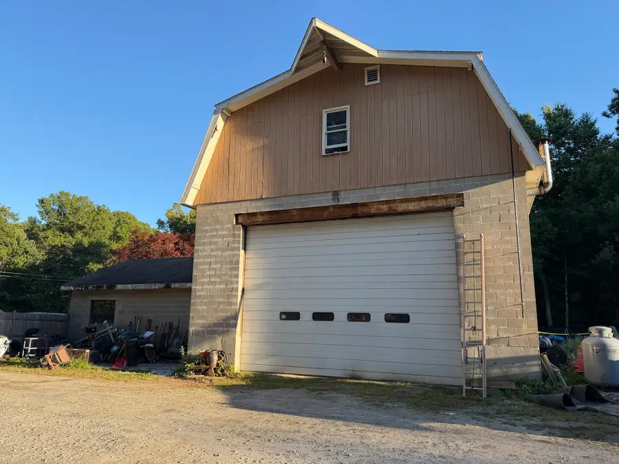 434 Center Street, Bellingham, MA 02019 - #3