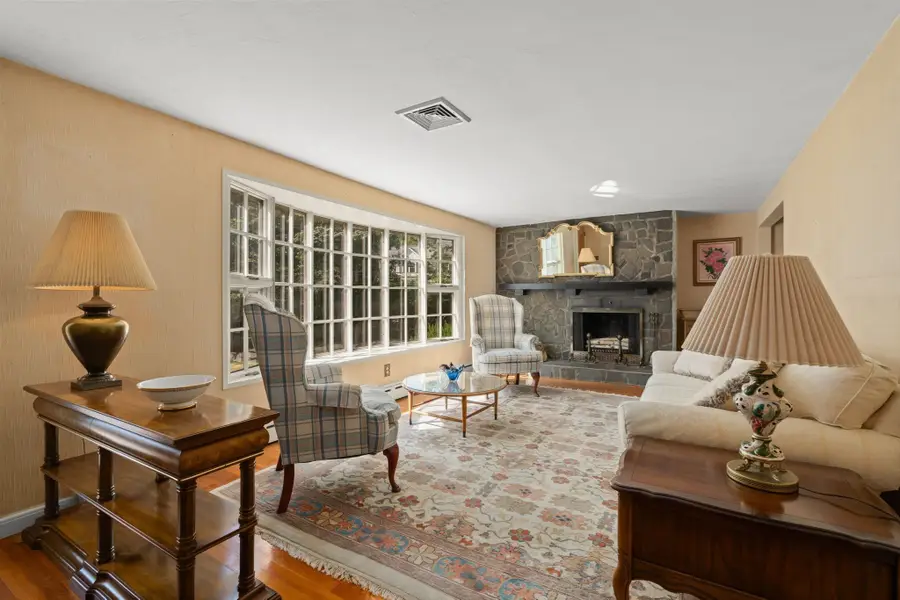 121 Wentworth Street, Dedham, MA 02026 - #3