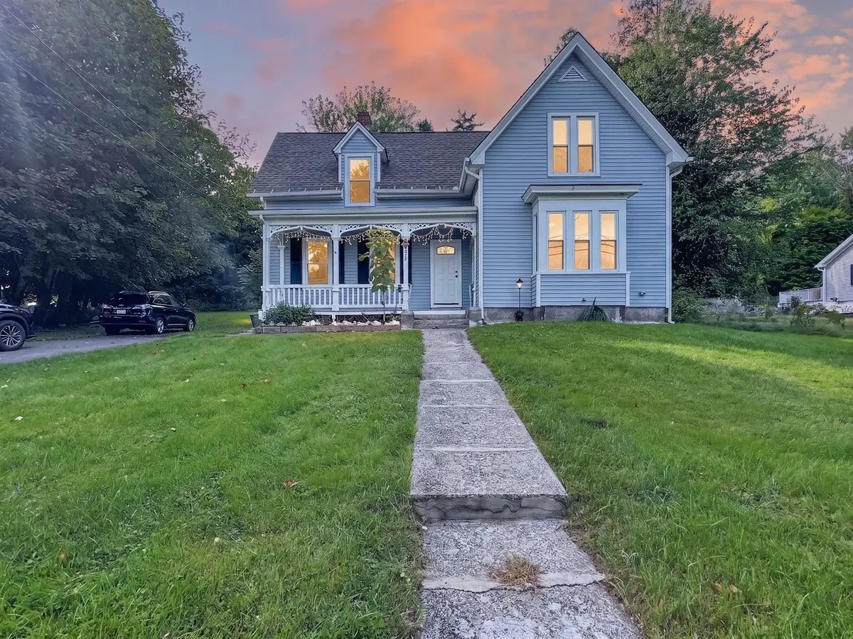 660 Pleasant St, Rochdale, MA 01542 - #1
