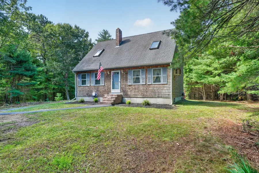 210 Tispaquin St, Middleboro, MA 02346 - #2