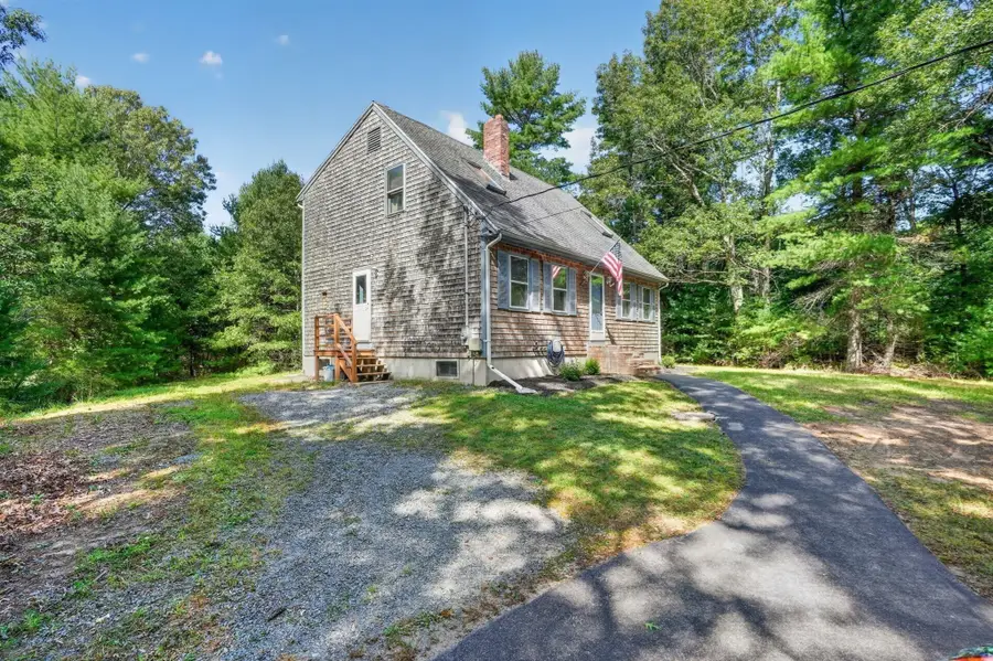 210 Tispaquin St, Middleboro, MA 02346 - #3