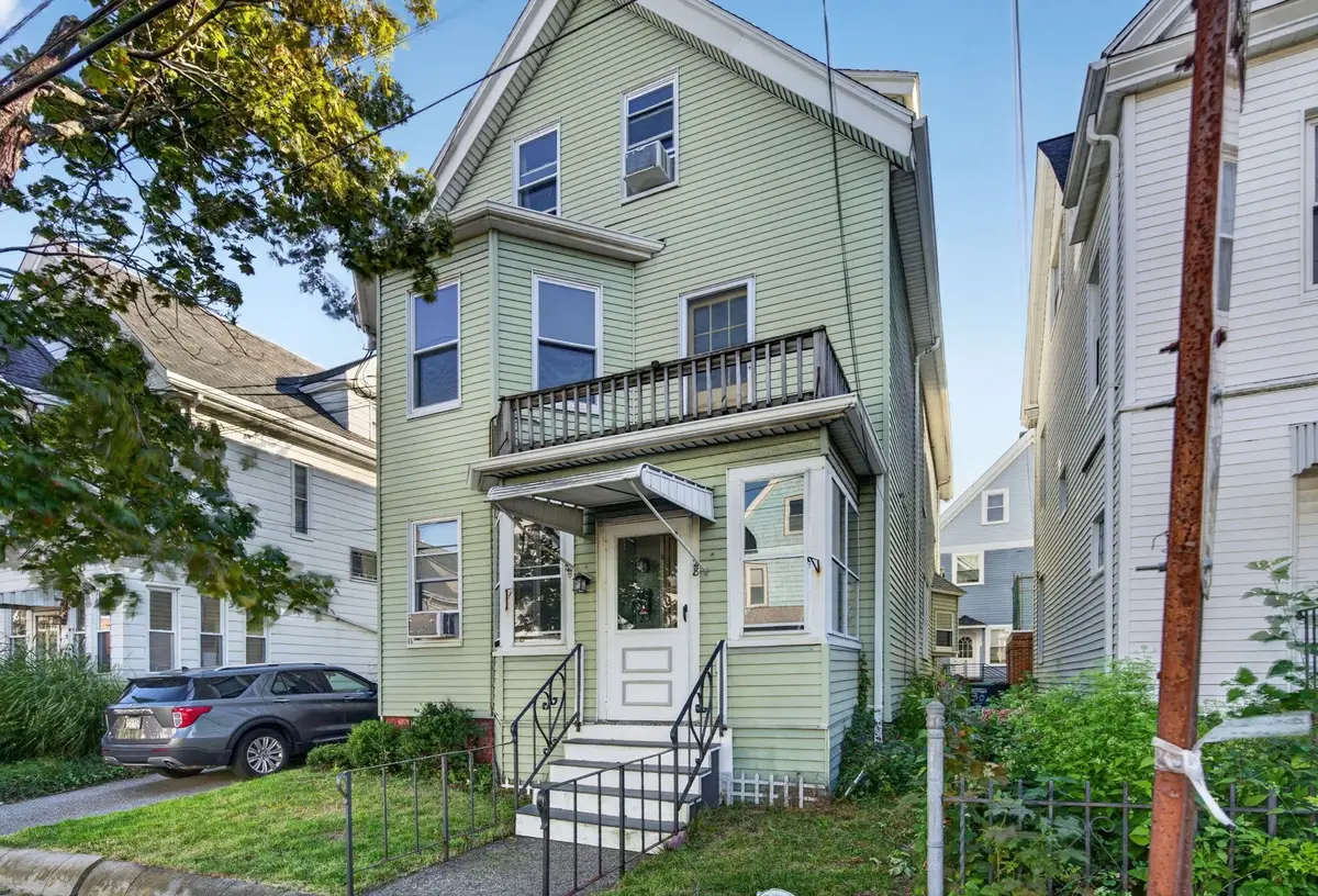 28 Gibbens St, Somerville, MA 02143 - #1