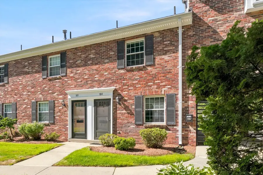 104 Windsor Drive #104, Framingham, MA 01701 - #2