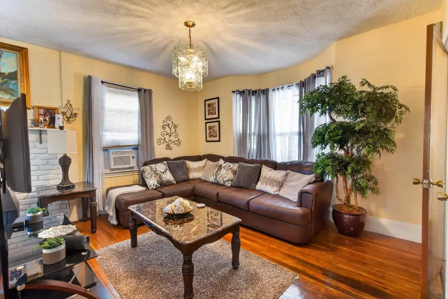 445 Walnut Ave, Boston, MA 02130 - #3