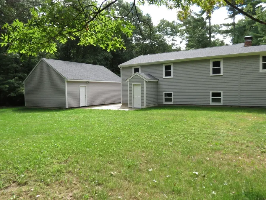48 Grove St, Plympton, MA 02367 - #3