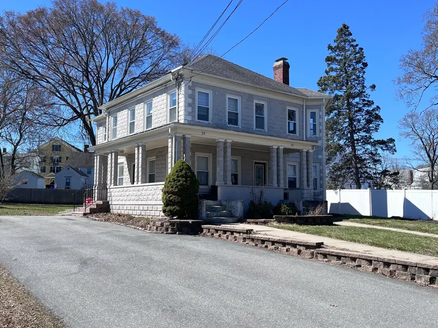 29-31 Middlesex St #1, North Chelmsford, MA 01863 - #2