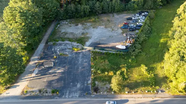 123-125 Mendon, Bellingham, MA 02019