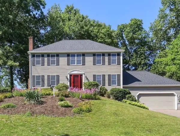 41 Virginia Ave, North Attleboro, MA 02763