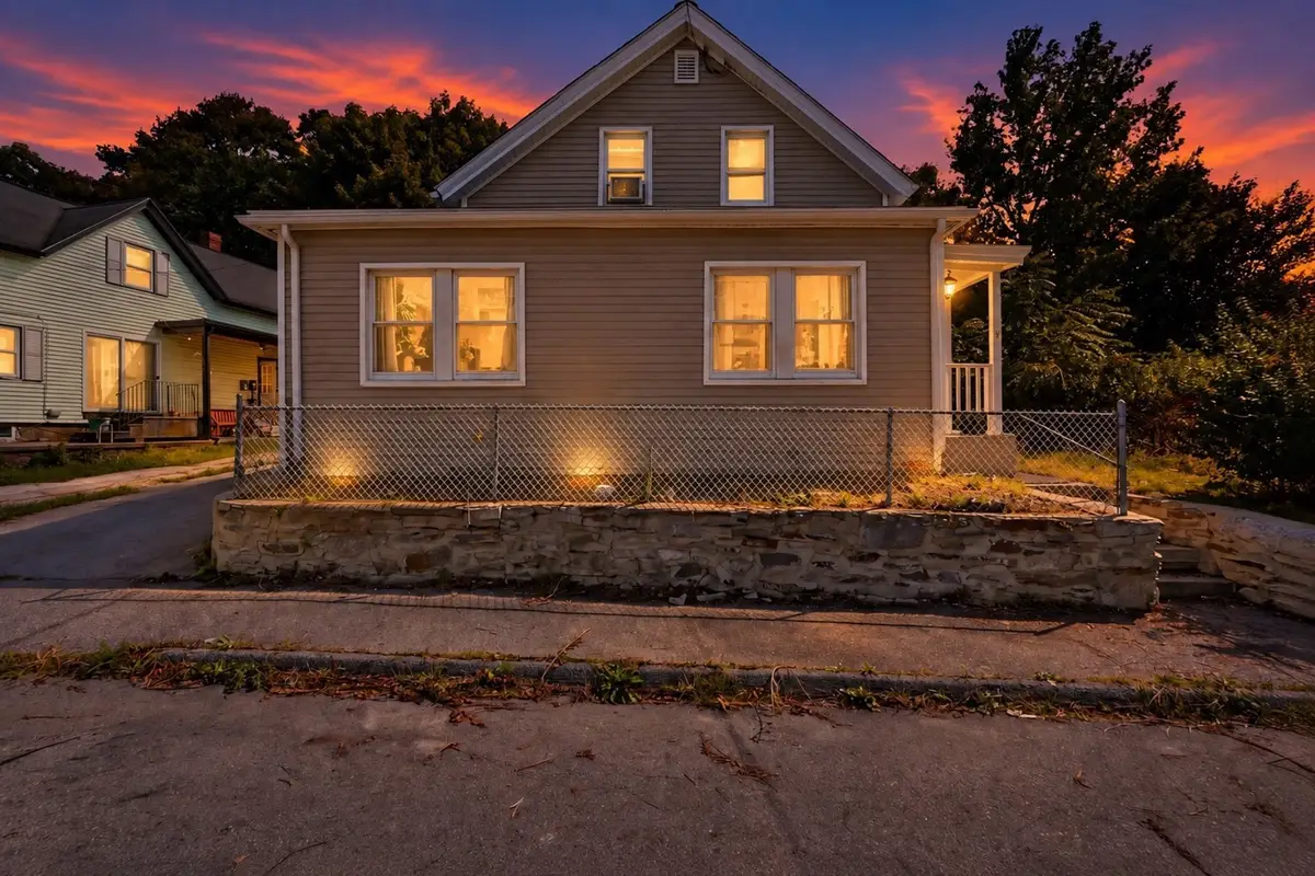 6 Goddard St, Webster, MA 01570 - #1