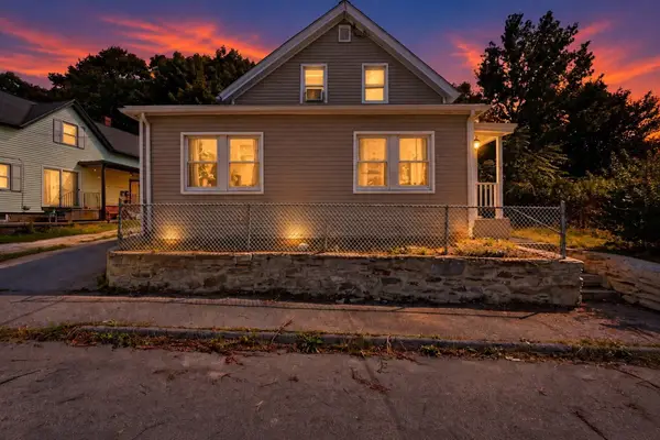 6 Goddard St, Webster, MA 01570