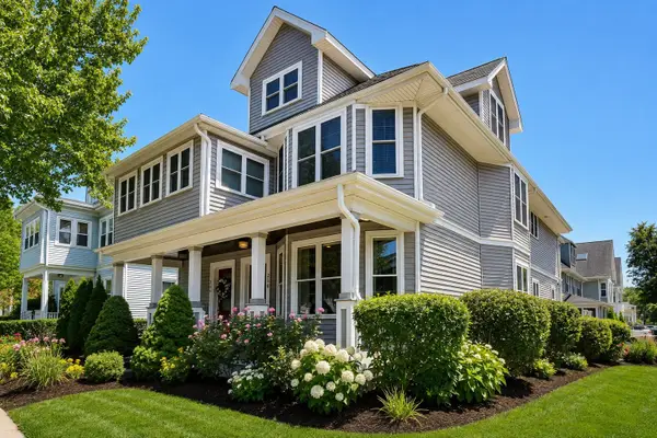 256 Watertown Street #256, Newton, MA 02458