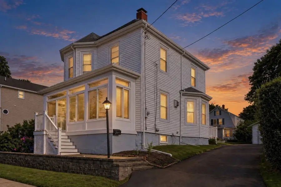 4 Longfellow St, Beverly, MA 01915 - #2