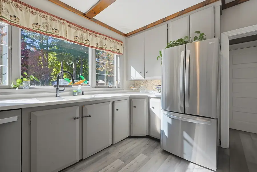 4 Cherry St, Greenfield, MA 01301 - #2