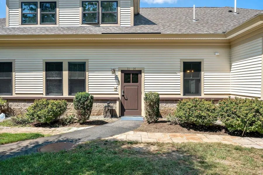 599 Washington St #12, Pembroke, MA 02359 - #3