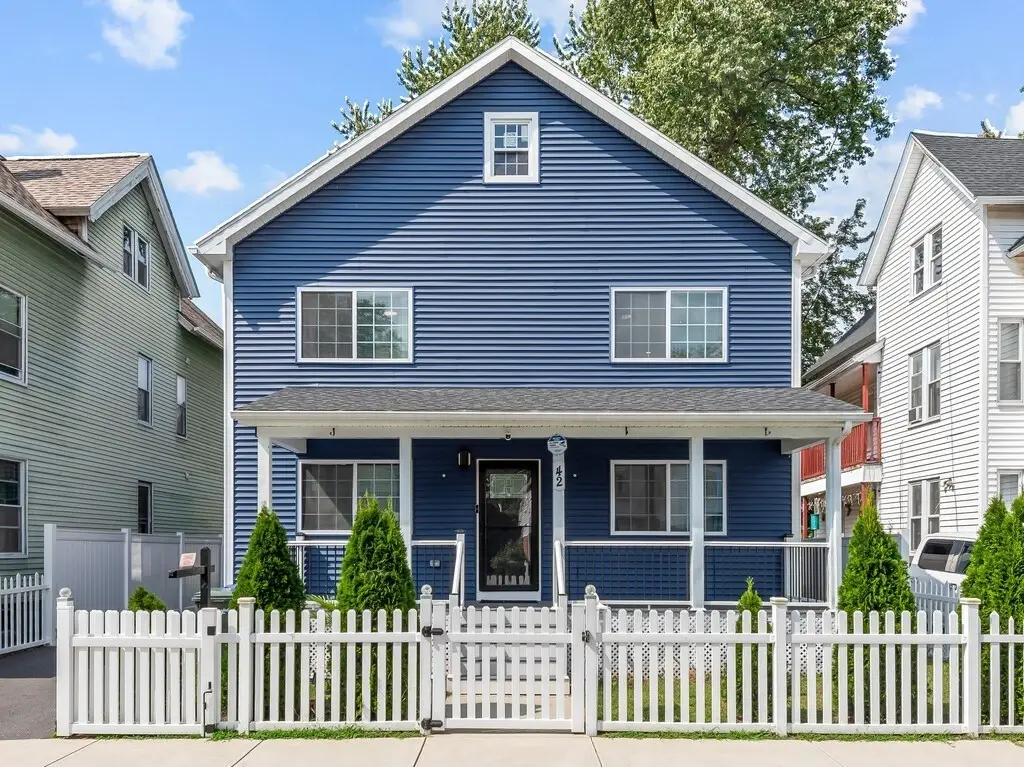 42 Ringgold St, Springfield, MA 01107 - #1