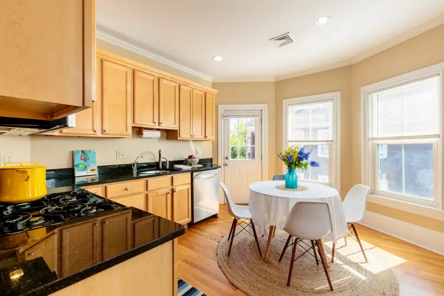 561A Broadway #2, Somerville, MA 02145 - #3