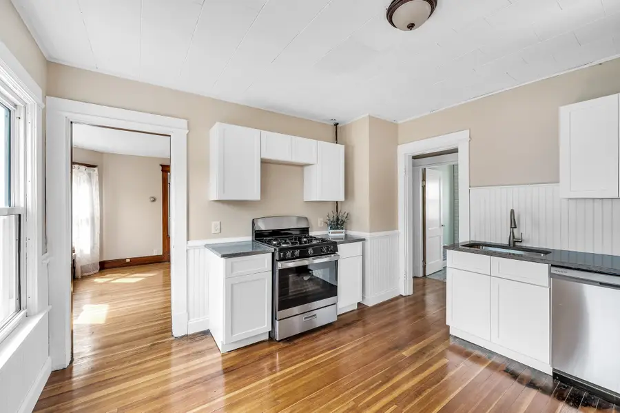 201-203 College St, Springfield, MA 01109 - #2