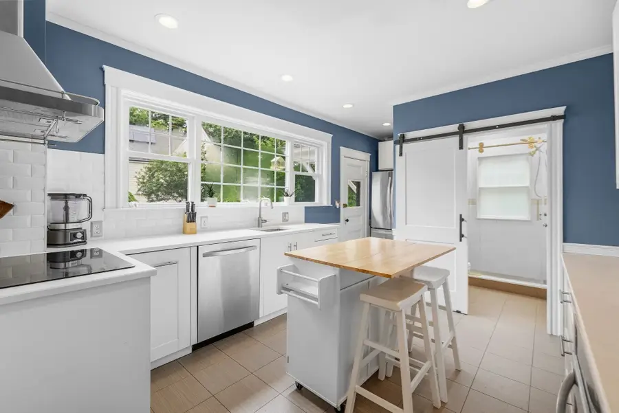97 Burkeside Ave, Brockton, MA 02301 - #2