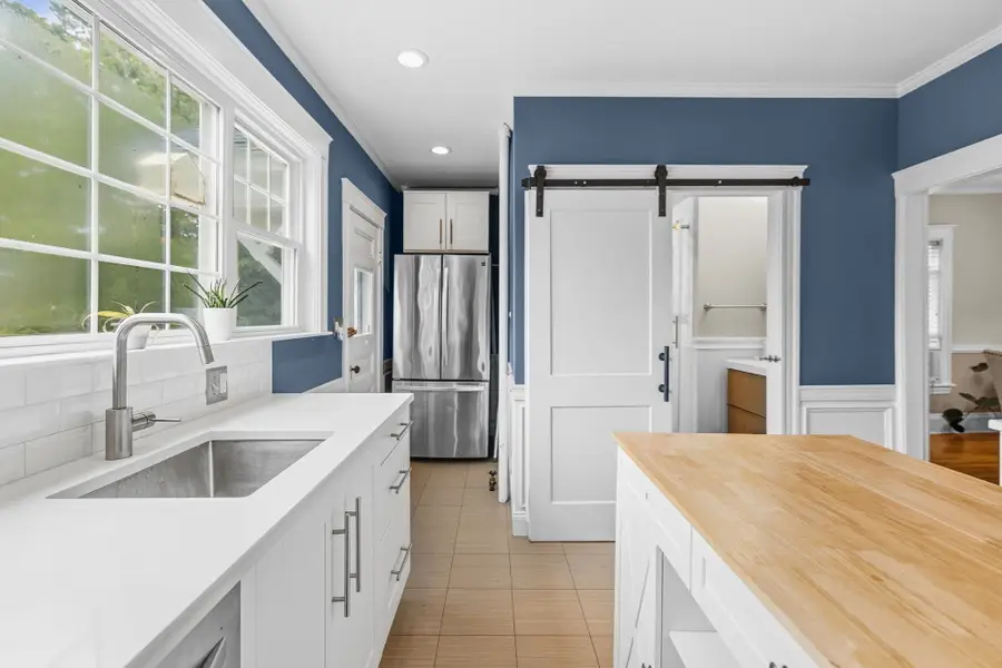 97 Burkeside Ave, Brockton, MA 02301 - #3